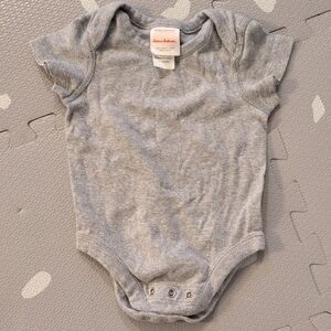 Hanna Andersson Classic Gray Bodysuit Onesie